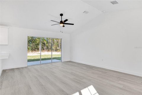 Villa ou maison à vendre à Weeki Wachee, Floride: 3 chambres, 138.05 m2 № 2425883 - photo 9