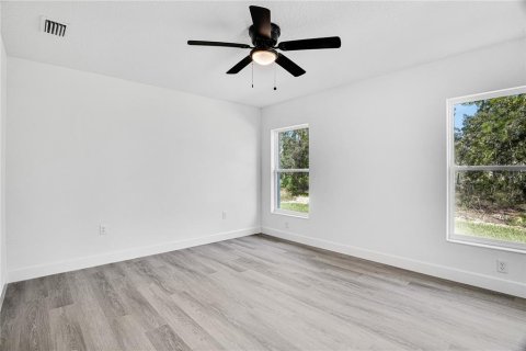 Villa ou maison à vendre à Weeki Wachee, Floride: 3 chambres, 138.05 m2 № 2425883 - photo 23