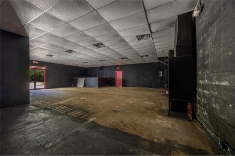 Commercial property in Gainesville, Florida № 2135426 - photo 11
