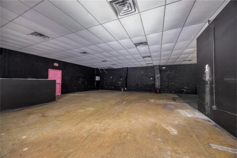 Commercial property in Gainesville, Florida № 2135426 - photo 8
