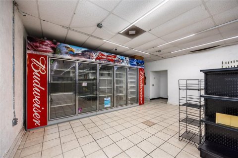 Commercial property in Gainesville, Florida № 2135426 - photo 17