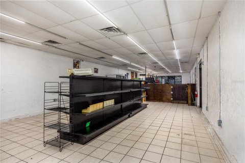 Commercial property in Gainesville, Florida № 2135426 - photo 12