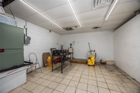 Commercial property in Gainesville, Florida № 2135426 - photo 20