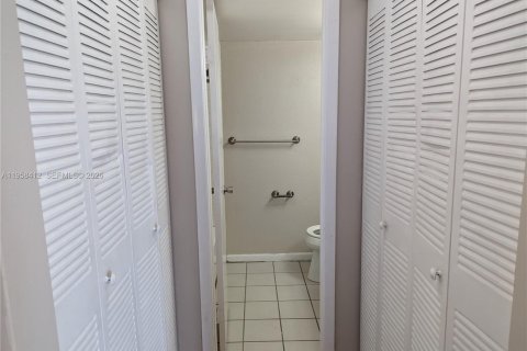 Снять в аренду кондоминиум в Мирамар, Флорида 2 спальни, 76.18м2, № 2019878 - фото 12