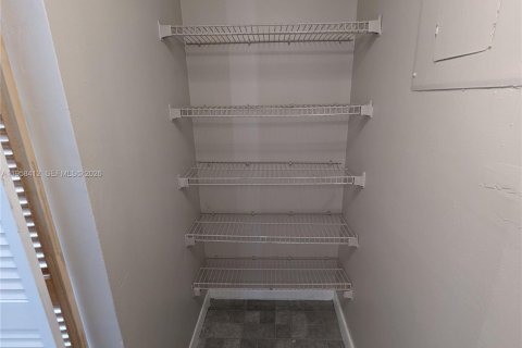 Снять в аренду кондоминиум в Мирамар, Флорида 2 спальни, 76.18м2, № 2019878 - фото 23