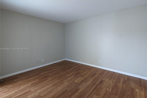 Снять в аренду кондоминиум в Мирамар, Флорида 2 спальни, 76.18м2, № 2019878 - фото 11