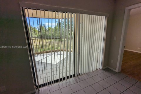 Снять в аренду кондоминиум в Мирамар, Флорида 2 спальни, 76.18м2, № 2019878 - фото 17