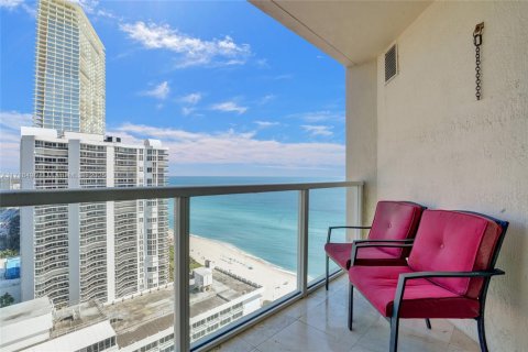 Apartment in Sunny Isles Beach, Florida 1 bedroom, 92.9 sq.m. № 2035623 - photo 26