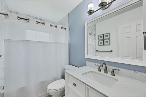 House in Venice, Florida 3 bedrooms, 124.3 sq.m. № 1841886 - photo 27