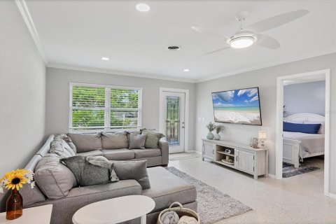 House in Venice, Florida 3 bedrooms, 124.3 sq.m. № 1841886 - photo 14