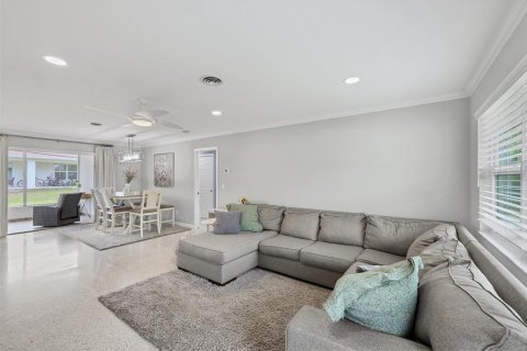 House in Venice, Florida 3 bedrooms, 124.3 sq.m. № 1841886 - photo 15