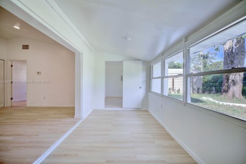 House in Lake Placid, Florida 3 bedrooms, 131.09 sq.m. № 1971116 - photo 23