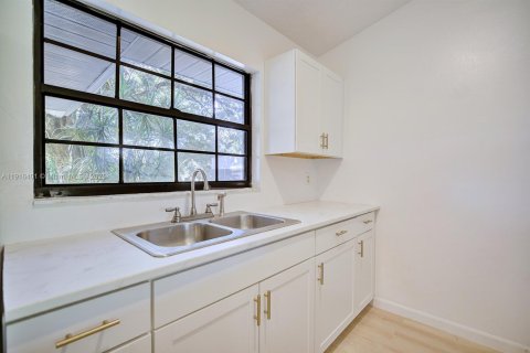 House in Lake Placid, Florida 3 bedrooms, 131.09 sq.m. № 1971116 - photo 10