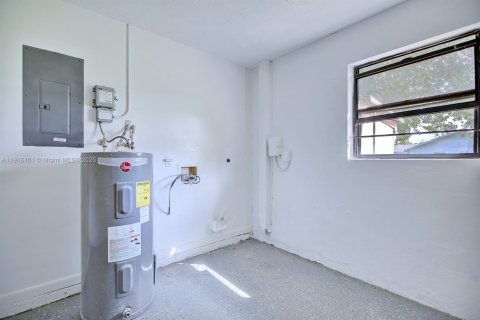 House in Lake Placid, Florida 3 bedrooms, 131.09 sq.m. № 1971116 - photo 27