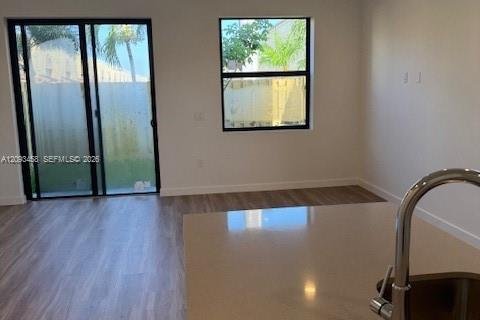 House in Florida City, Florida 4 bedrooms, 127.65 sq.m. № 2381588 - photo 7