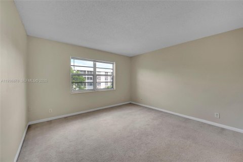 Copropriété à louer à Coral Springs, Floride: 2 chambres, 91.97 m2 № 1999258 - photo 18