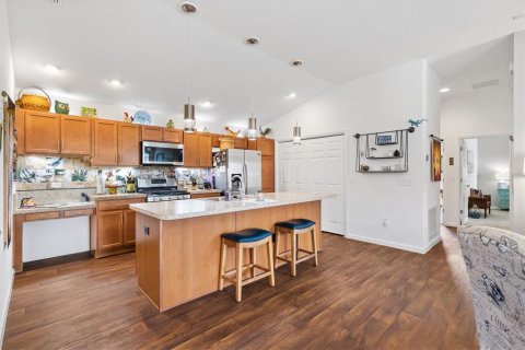 House in The Villages, Florida 3 bedrooms, 132.48 sq.m. № 2223332 - photo 8
