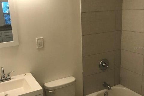 Купить коммерческую недвижимость в Сент-Питерсберг, Флорида 333.43м2, № 1589992 - фото 18