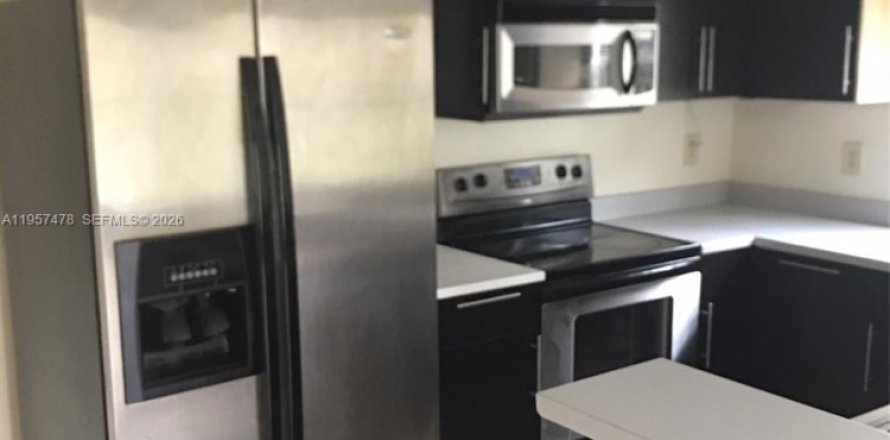 Condo in Sunrise, Florida, 1 bedroom  № 2011457