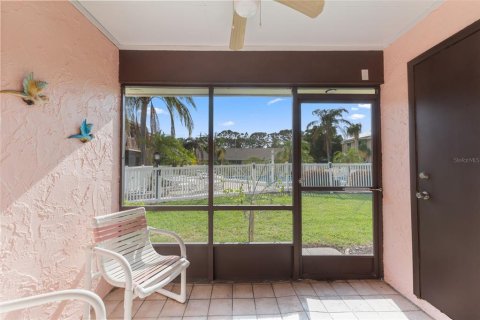Condo in Bradenton, Florida, 2 bedrooms  № 1520157 - photo 22