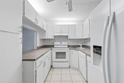 Copropriété à vendre à Tarpon Springs, Floride: 2 chambres, 96.71 m2 № 1916060 - photo 16