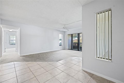 Copropriété à vendre à Tarpon Springs, Floride: 2 chambres, 96.71 m2 № 1916060 - photo 10