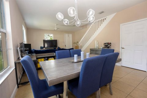 Touwnhouse à vendre à Pembroke Pines, Floride: 3 chambres, 154.22 m2 № 2416216 - photo 6