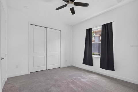 Villa ou maison à louer à Wesley Chapel, Floride: 5 chambres, 314.1 m2 № 2416714 - photo 5