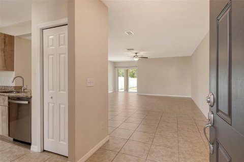 House in Venice, Florida 3 bedrooms, 162.39 sq.m. № 1651607 - photo 4