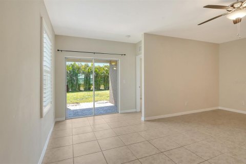 House in Venice, Florida 3 bedrooms, 162.39 sq.m. № 1651607 - photo 7