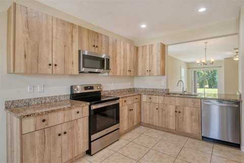 House in Venice, Florida 3 bedrooms, 162.39 sq.m. № 1651607 - photo 12