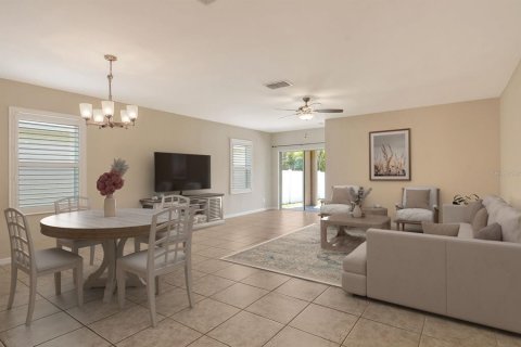 House in Venice, Florida 3 bedrooms, 162.39 sq.m. № 1651607 - photo 5