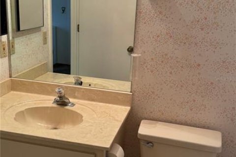 Condo in Sarasota, Florida, 2 bedrooms № 2108914 - photo 8