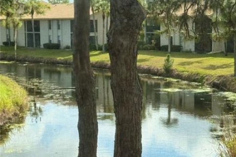 Condo in Sarasota, Florida, 2 bedrooms № 2108914 - photo 6