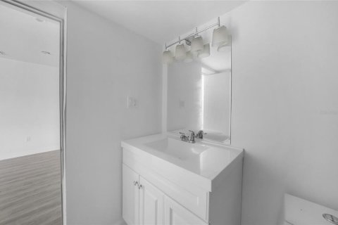 House in Port Charlotte, Florida 3 bedrooms, 107.49 sq.m. № 1879750 - photo 12