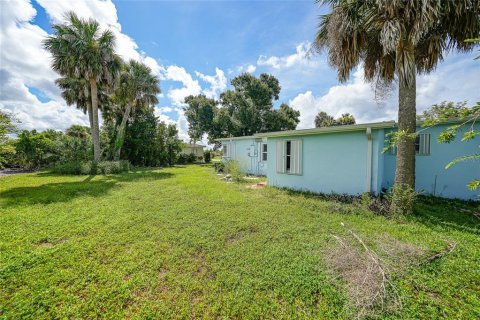 House in Port Charlotte, Florida 3 bedrooms, 107.49 sq.m. № 1879750 - photo 23