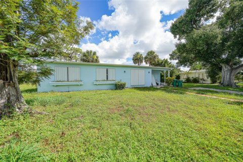 House in Port Charlotte, Florida 3 bedrooms, 107.49 sq.m. № 1879750 - photo 26