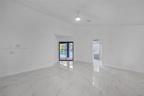 House in Coral Springs, Florida 4 bedrooms, 267.09 sq.m. № 2026476 - photo 22