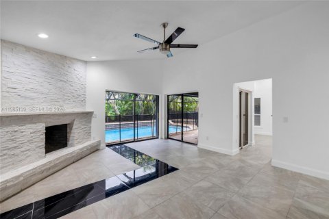 House in Coral Springs, Florida 4 bedrooms, 267.09 sq.m. № 2026476 - photo 15