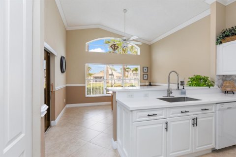 Villa ou maison à vendre à Coconut Creek, Floride: 3 chambres, 149.48 m2 № 2399884 - photo 24