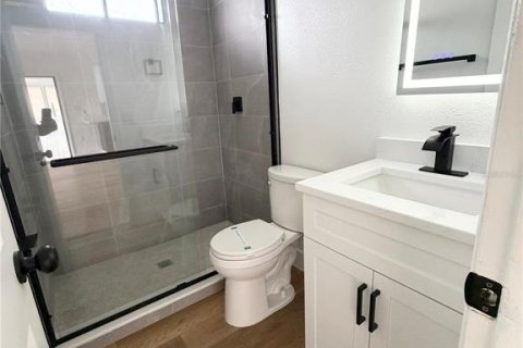 Casa en venta en Kissimmee, Florida, 4 dormitorios, 159.05 m2 № 2285556 - foto 12