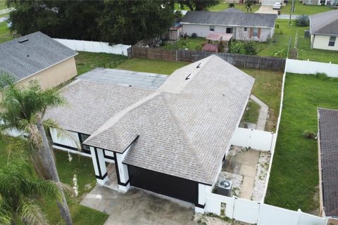 Casa en venta en Kissimmee, Florida, 4 dormitorios, 159.05 m2 № 2285556 - foto 20