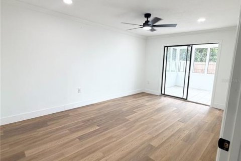 Casa en venta en Kissimmee, Florida, 4 dormitorios, 159.05 m2 № 2285556 - foto 9