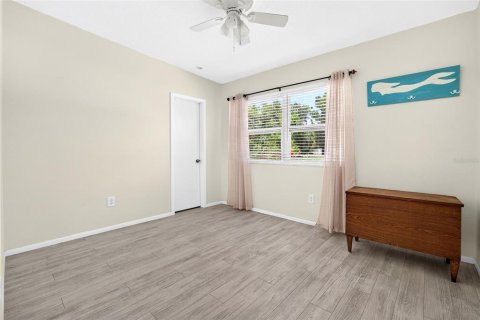 House in Port Charlotte, Florida 3 bedrooms, 149.76 sq.m. № 2229342 - photo 23