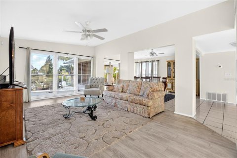 House in Port Charlotte, Florida 3 bedrooms, 149.76 sq.m. № 2229342 - photo 6