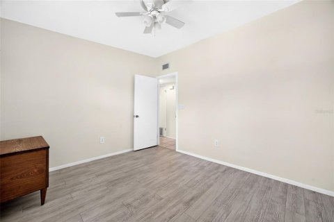 House in Port Charlotte, Florida 3 bedrooms, 149.76 sq.m. № 2229342 - photo 24