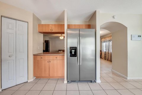 Touwnhouse à vendre à West Palm Beach, Floride: 3 chambres, 156.91 m2 № 2392799 - photo 15