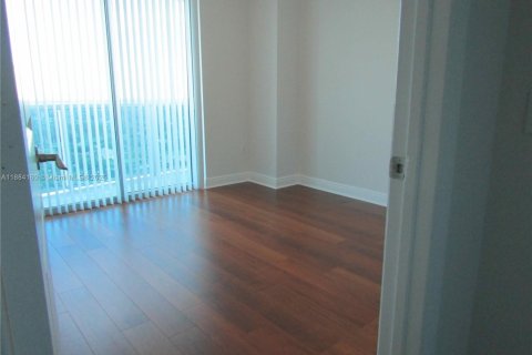 Снять в аренду кондоминиум в Санрайз, Флорида 2 спальни, 118.08м2, № 1931118 - фото 16