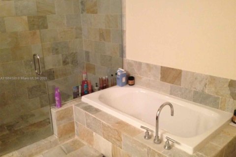 Снять в аренду кондоминиум в Санрайз, Флорида 2 спальни, 118.08м2, № 1931118 - фото 26