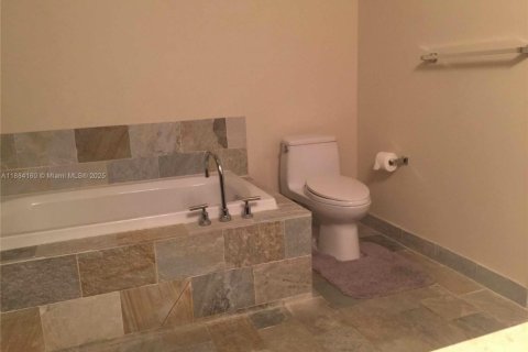 Снять в аренду кондоминиум в Санрайз, Флорида 2 спальни, 118.08м2, № 1931118 - фото 27